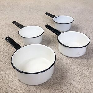 4 Vintage 1940s Similar Style Black & White Enamelware Saucepans Various Sizes